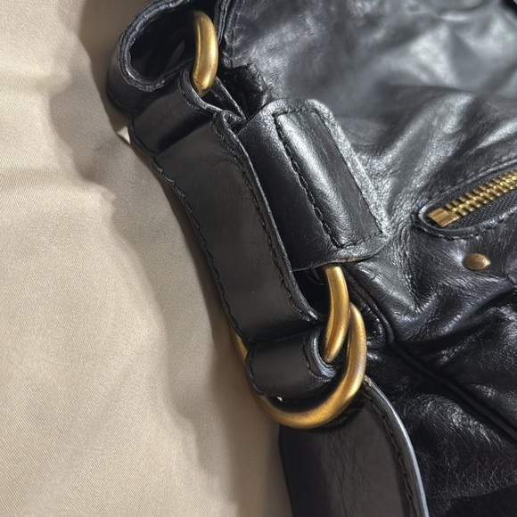 Chloe Bay Shoulder Bag - Picture 7 of 15